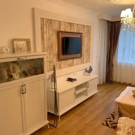 דירה Sweet Homes 5 *